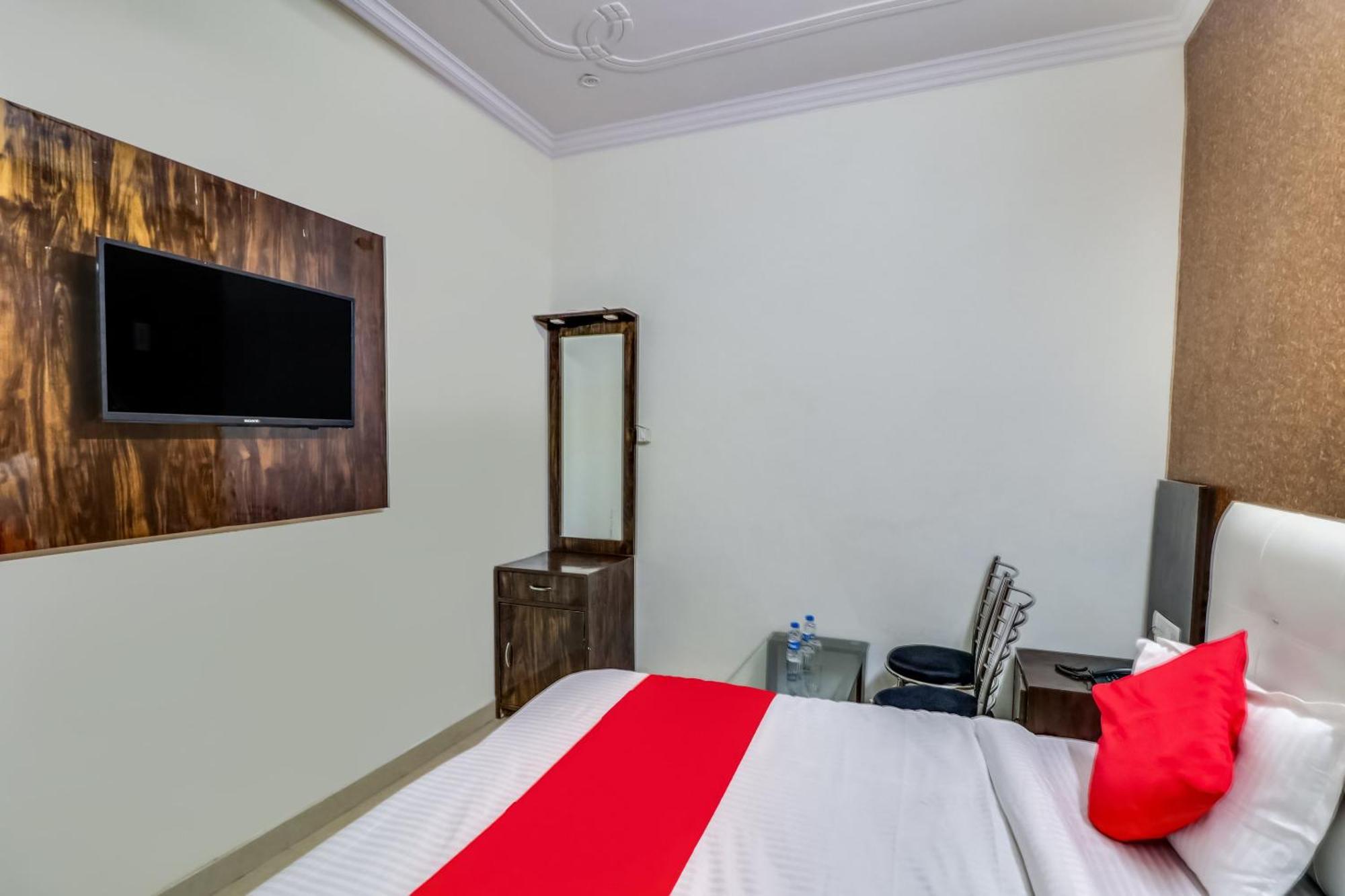 Hotel O Rodstar Chinhat Zewnętrze zdjęcie