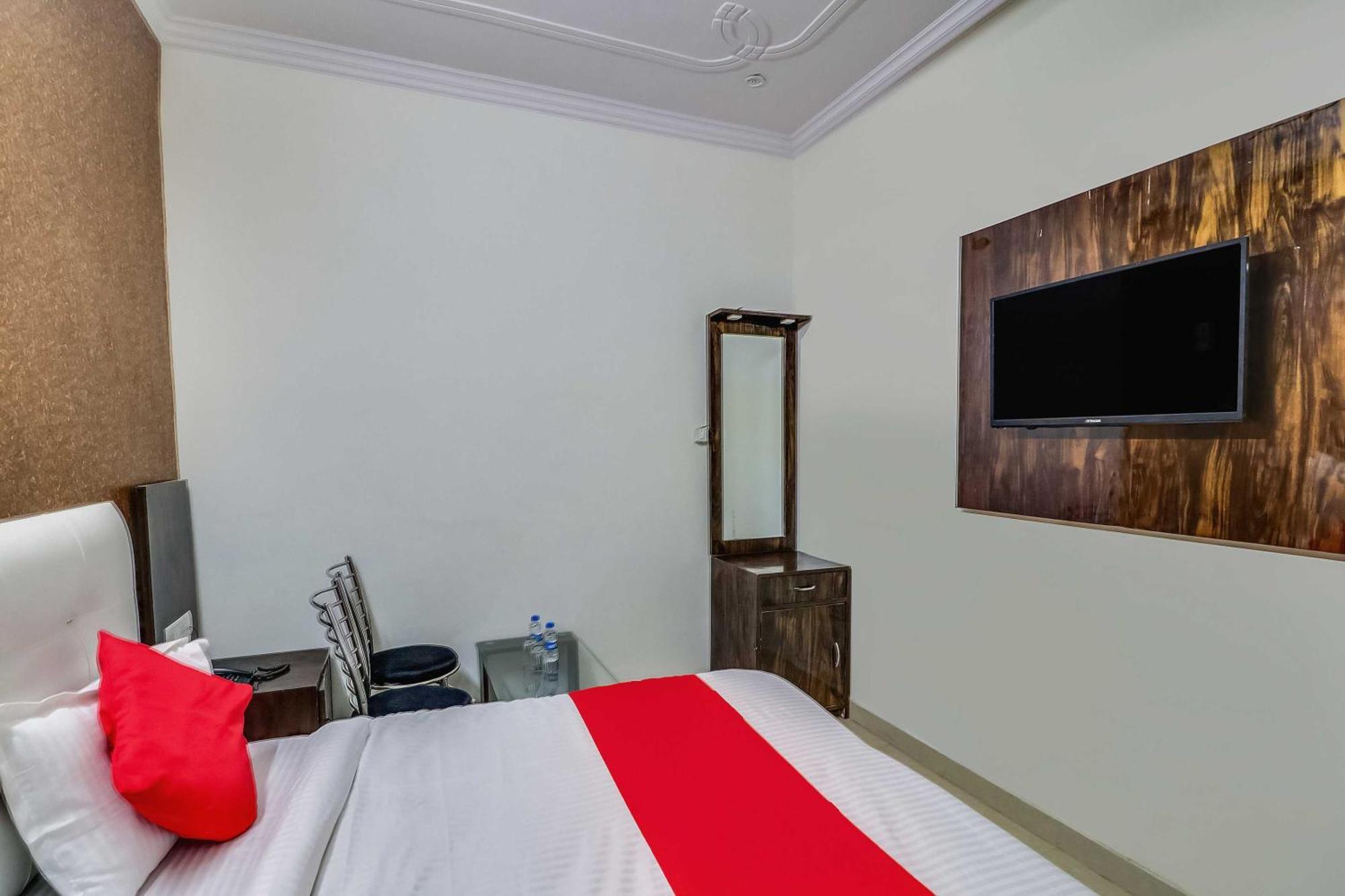 Hotel O Rodstar Chinhat Zewnętrze zdjęcie